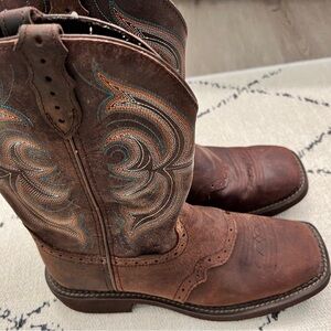 Women’s Justin Gypsy boots
